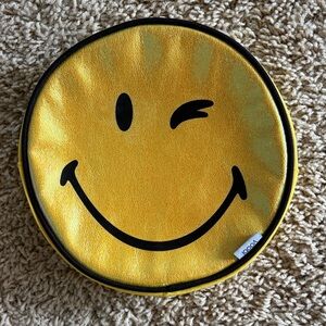 Yoobi x SmileyWorld Yellow Smiley Face Round Case/Pouch 😊